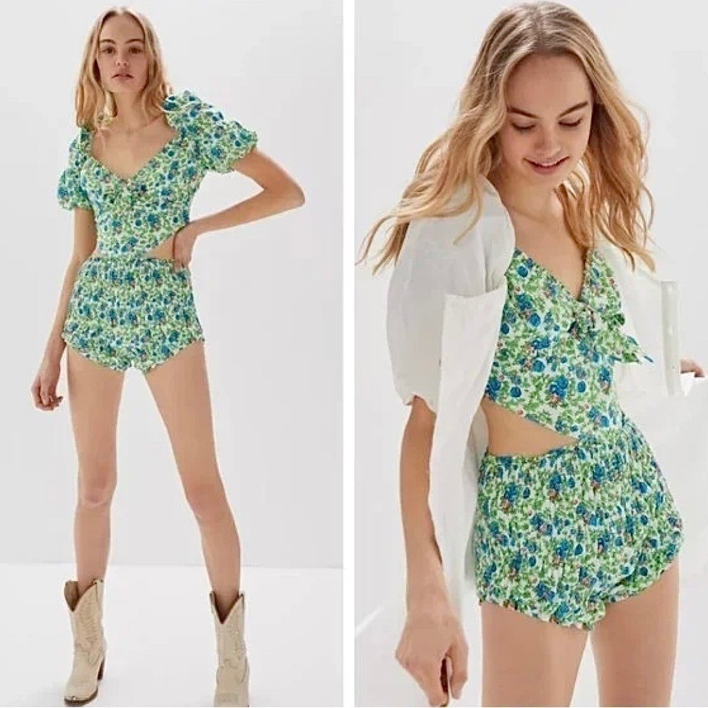 NWT House of Sunny Floral Bandana & Hot Pants Set Size 4